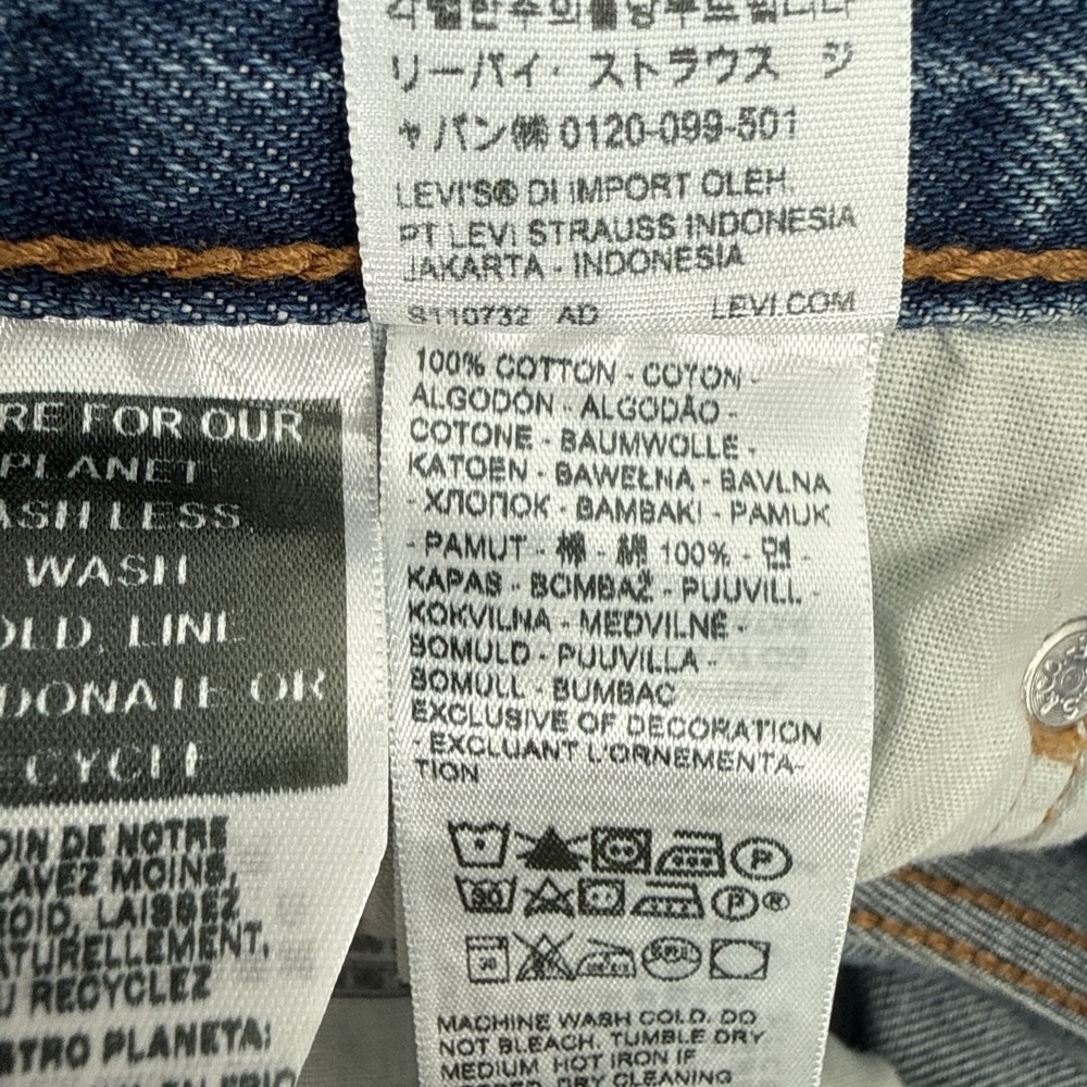 Levi's Premium Womens Distressed 90's 501 Blue Jeans Size 25x30 Button Fly - Picture 8 of 11